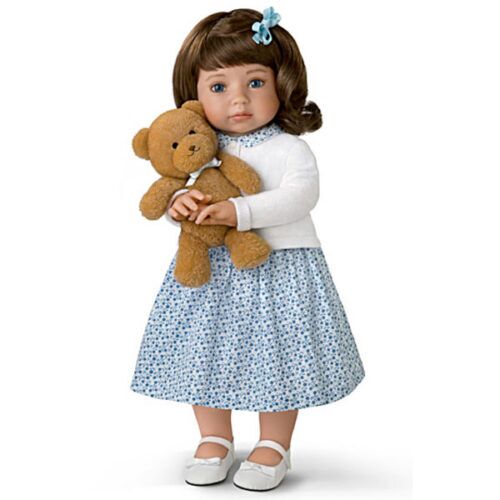 Madison And Teddy, Hold that Pose!